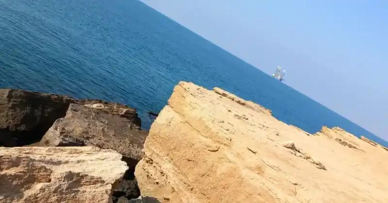 ساحل خماسی جزیره هنگام x