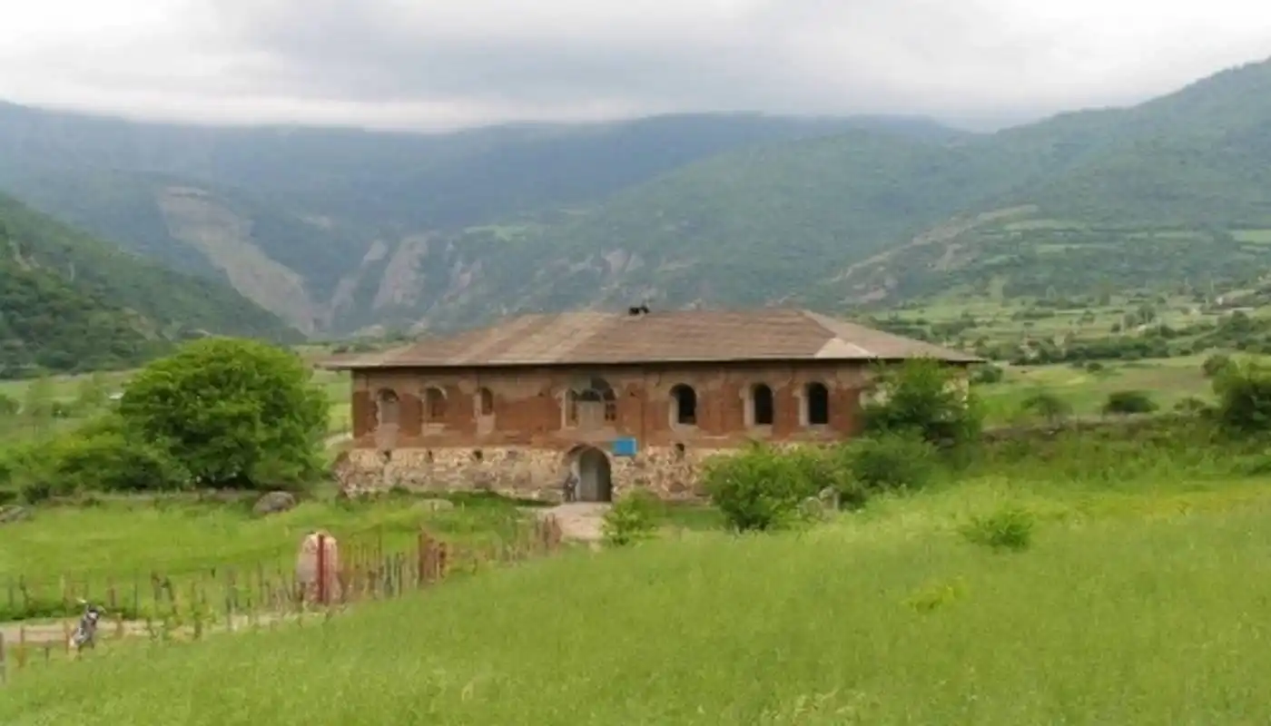 روستای آق اولرو مریان