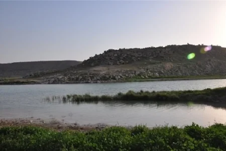 تالاب فصلي وراوي png