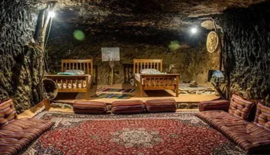 اقامتگاه خانه سنگی میمند | تجربه بوم گردی سنتی