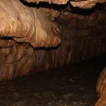 غار پل خدا | شاهکار طبیعی در تنگه شیرز لرستان