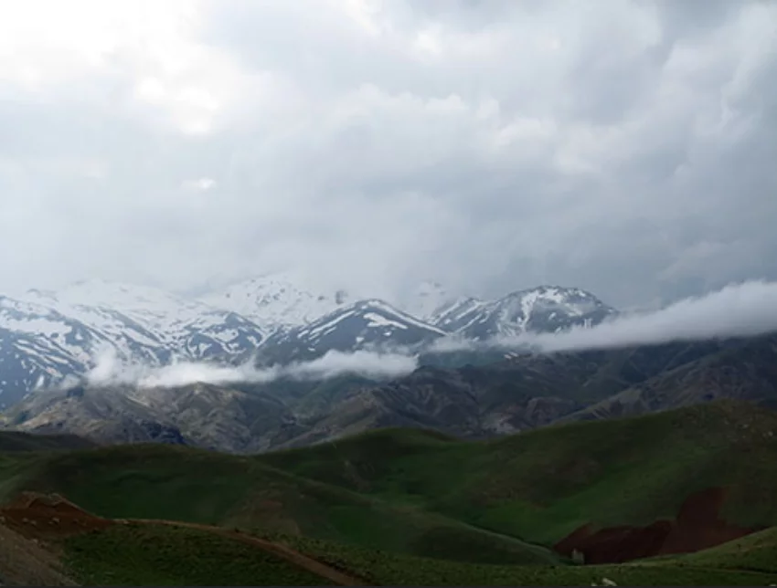 کوه چهل چشمه دیواندره | بام کردستان