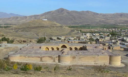 کاروانسرای-شاه-عباسی-تویسرکان – 3 کاروانسرای شاه عباسی تویسرکان | منزلگاه کاروان ها – 3