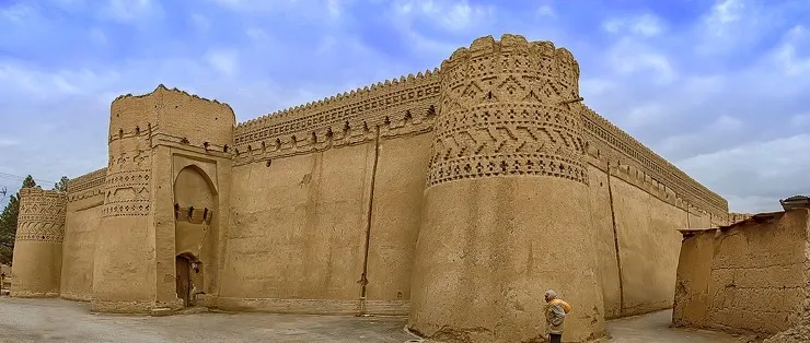 قلعه مهرجرد میبد | دژ خشتی تاریخی