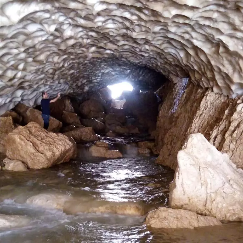 غار یخی چما | شگفتی یخی کوهرنگ – 2