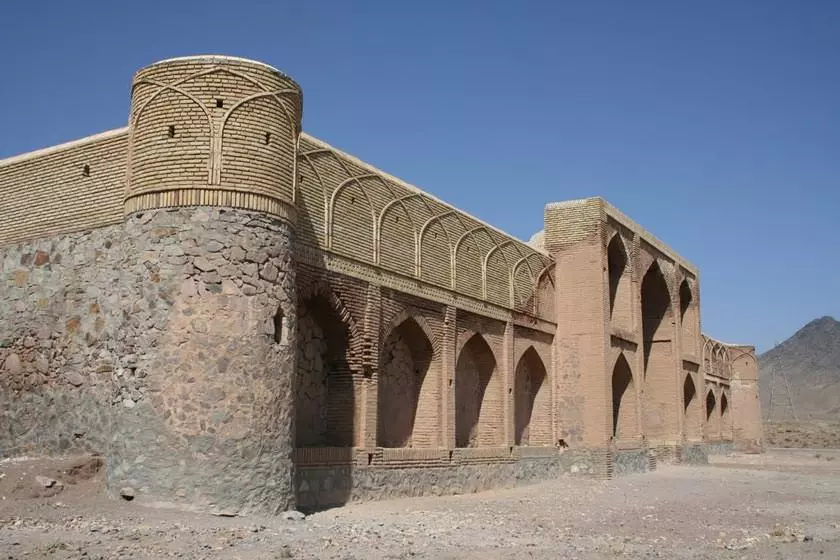 کاروانسرای بلاباد | یادگار صفویه در نائین