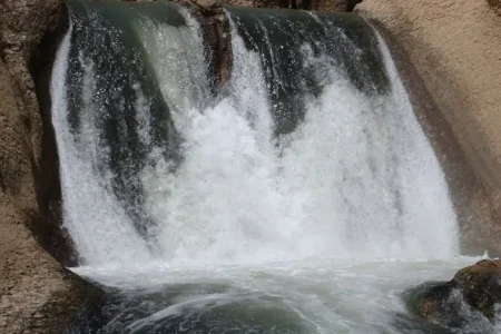آبشار جانان | نگین زردکوه بختیاری