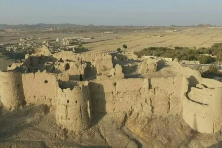 قلعه محمدیه نائین | دژ باستانی کویر ایران