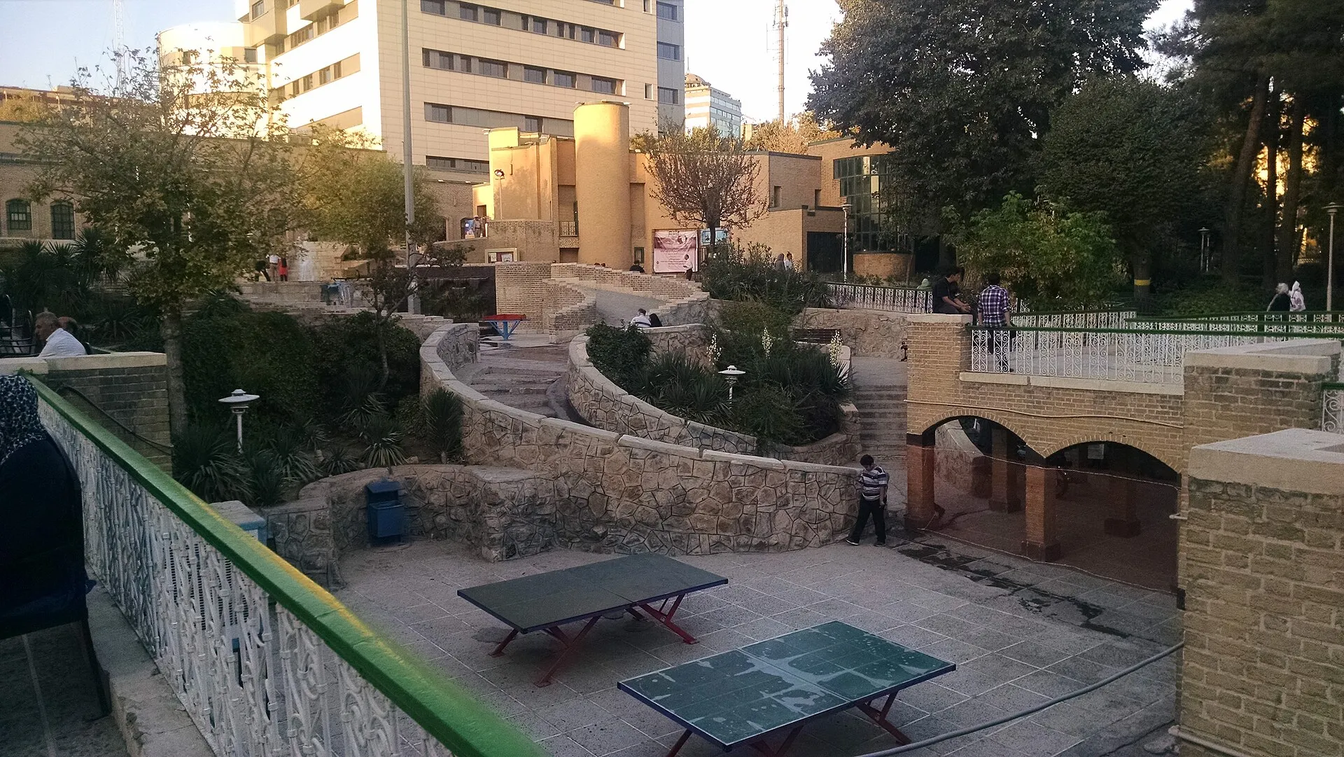 پارک-شفق-تهران – 3 پارک شفق تهران | بوستانی با حال وهوای قدیم – 3