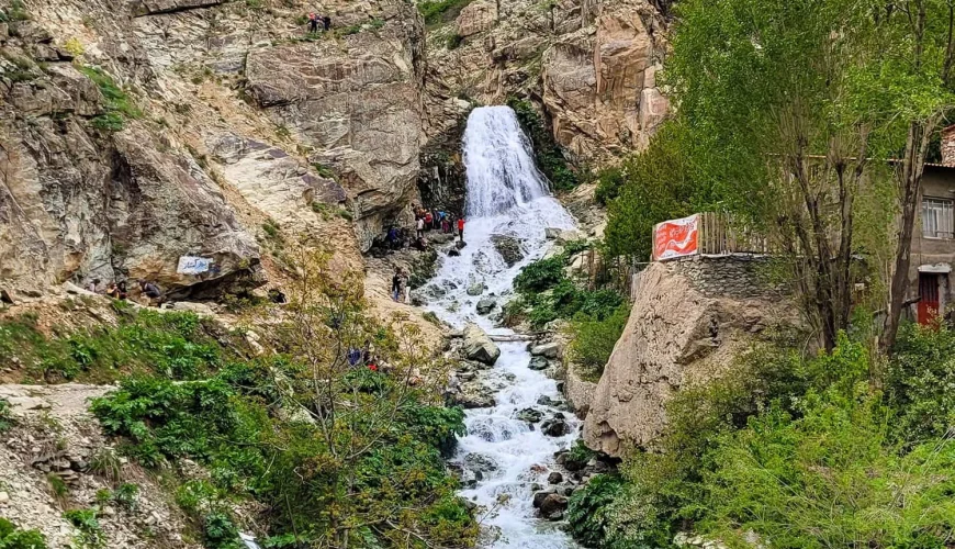 آبشار شکرآب شمیرانات تهران | مسیر باغ‌های البرز