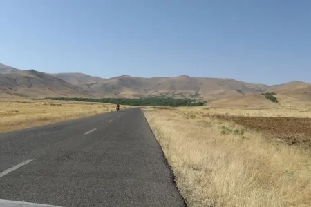 روستای ایوراع اسدآباد | طبیعت کوهستانی و زندگی روستایی